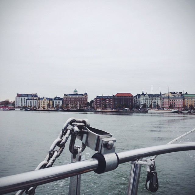 Syksy on tullut silloin kun vene lähtee talviunille... Istuin koko matkan kannella. 